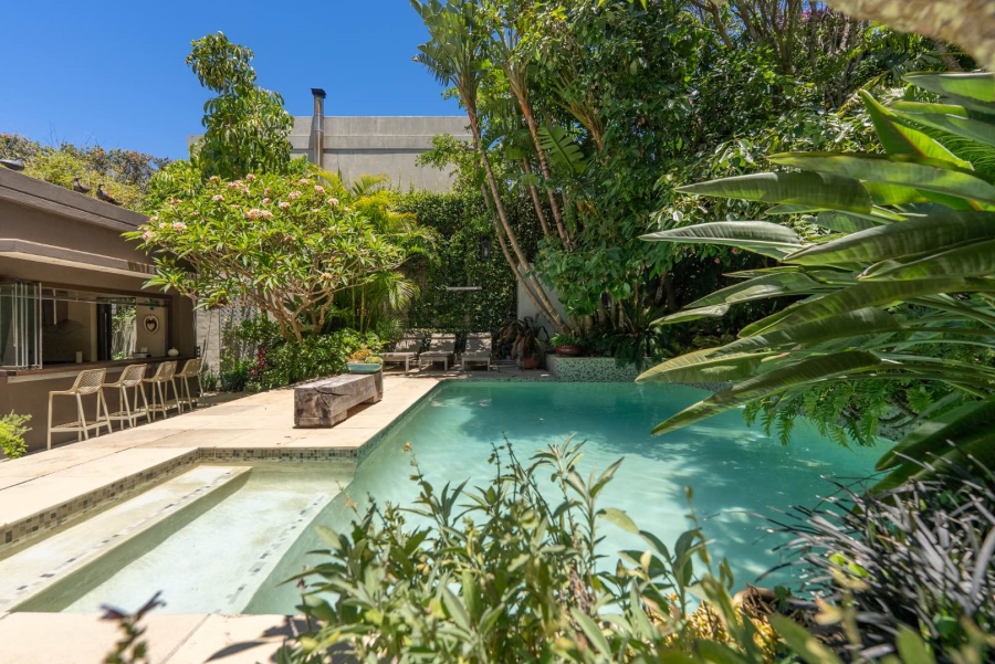 2 Bedroom Property for Sale in Tamboerskloof Western Cape